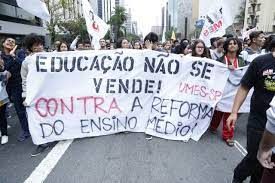 Reforma do ensino médio e fascismo