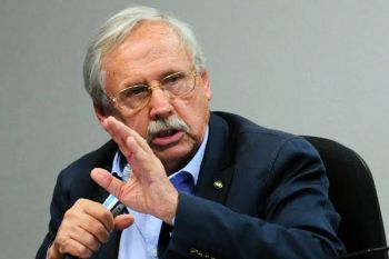Dowbor no NYT: “Como um jovem agradável e estudioso do Brasil se tornou um revolucionário sequestrad